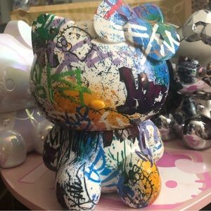 LAST ONE ! Rare Sephora x Hello Kitty Graffiti Makeup Brush Holder / Container